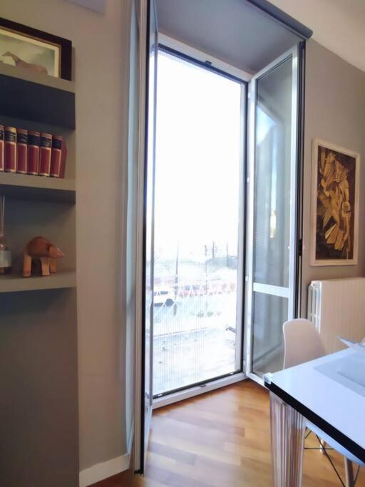 Smart Sarpi Monolocale Apartamento Milão Exterior foto